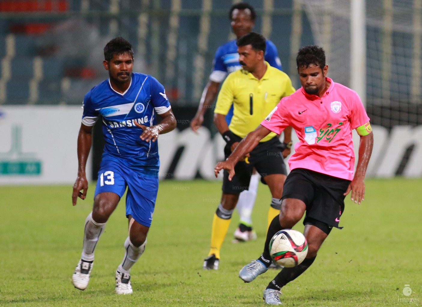 New Radiant Sports Club vs United Victory in the second round of Ooredoo Dhivehi Premiere League. Thursday, 21 July 2016. (Images.mv Photo: Abdulla Abeedh)